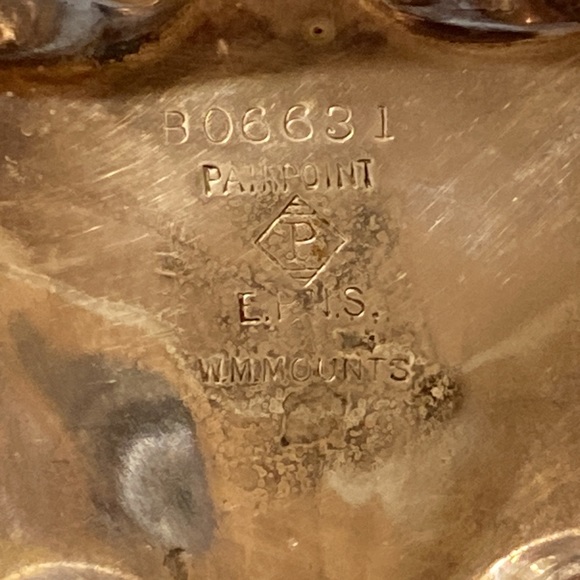 3 Compartment Shell Condiment Dish - Picture 9 of 13